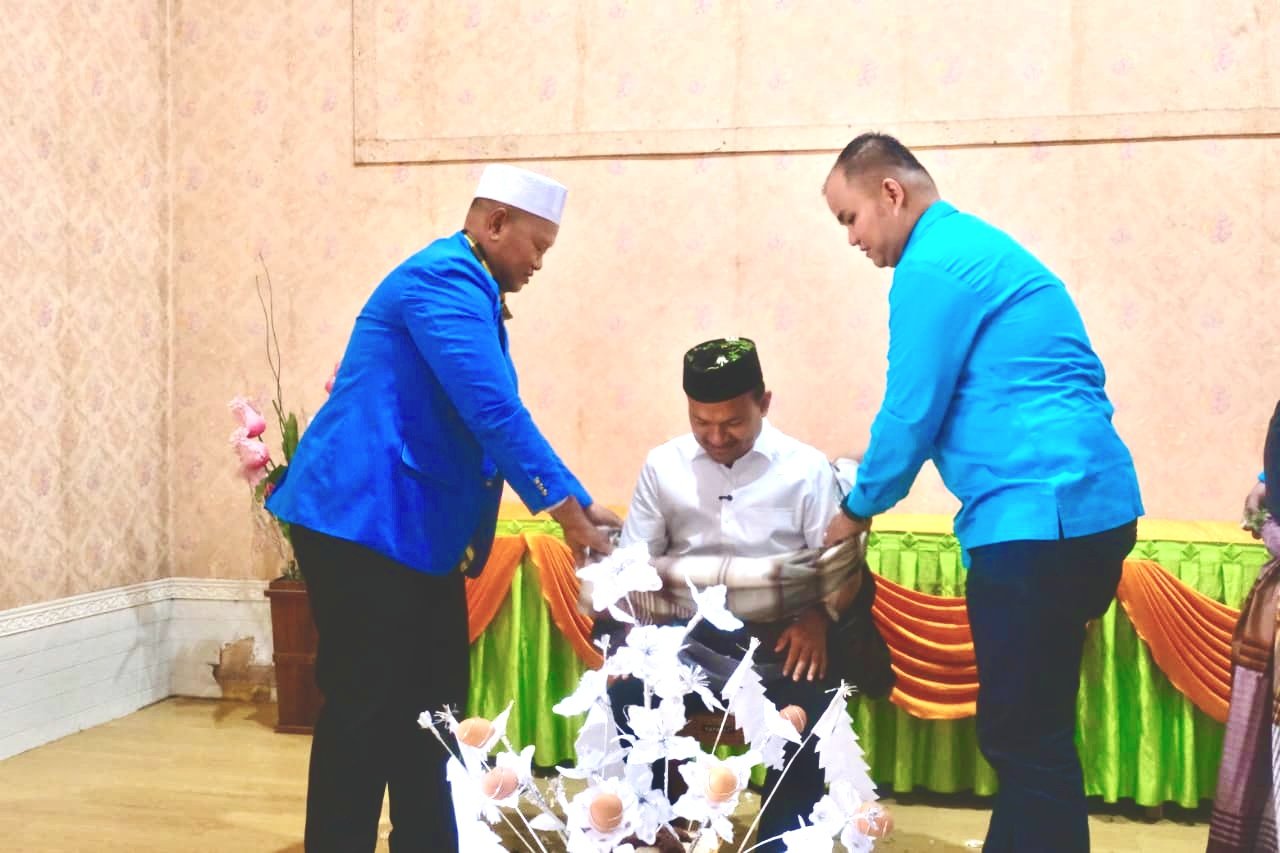 Jelang Berangkat Haji, KNPI Energy of Harmony Gelar Upah-upah untuk Wali Kota Tanjungbalai